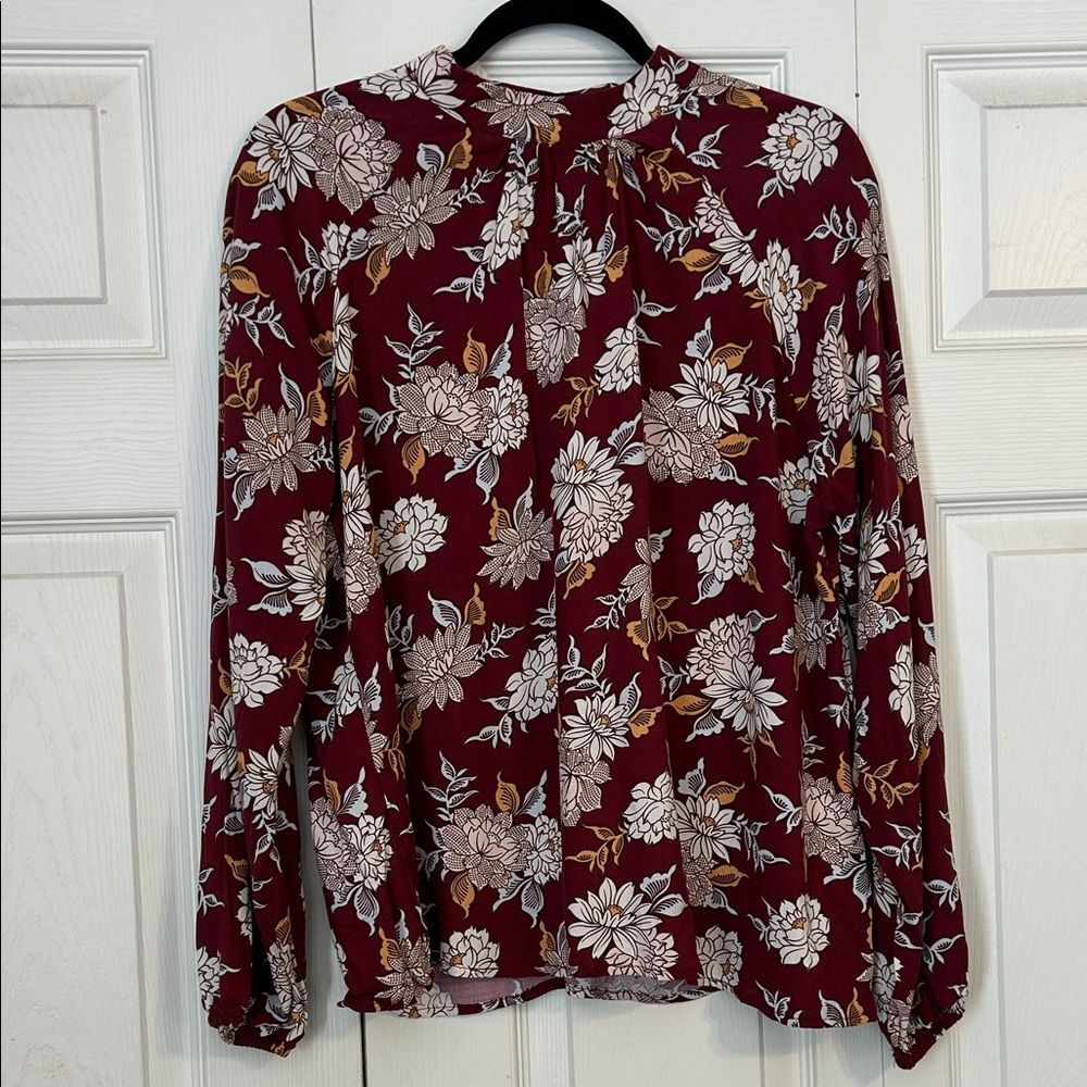 C&C California Maroon Cream Floral Print Blouse Long Sleeve Medium Jewel Tone